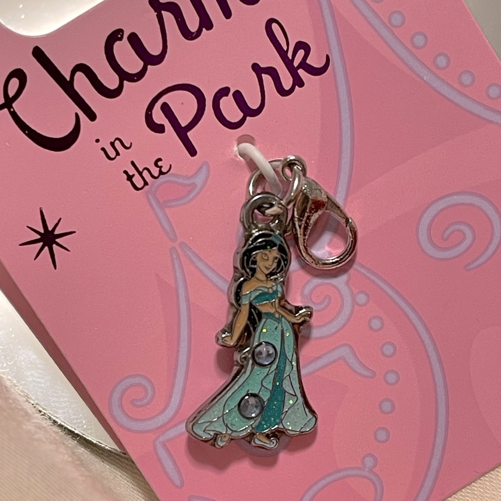 💖 New Princess Jasmine Charm Necklace Aladdin
